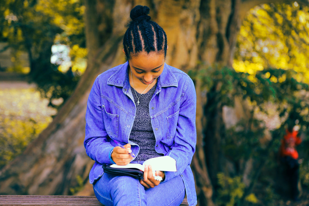 🖋️ Journaling Prompts- Build Self-Trust Through Daily Reflection