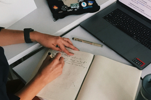 🖋️ The Lost Art of Handwriting: Why It’s Still Important in a Digital Age